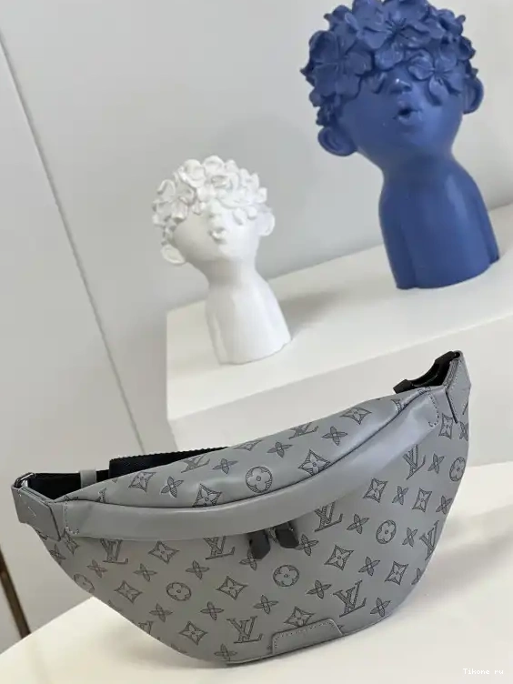 Cheap DISCOVERY LOUIS BUMBAG VUITTON 0706